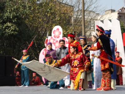 Célébration du 223e anniversaire de la victoire de Ngoc Hoi-Dong Da - ảnh 1